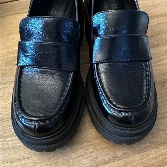MICHAEL KORS ⭐️ 3” leather loafers - Picture 11 of 11